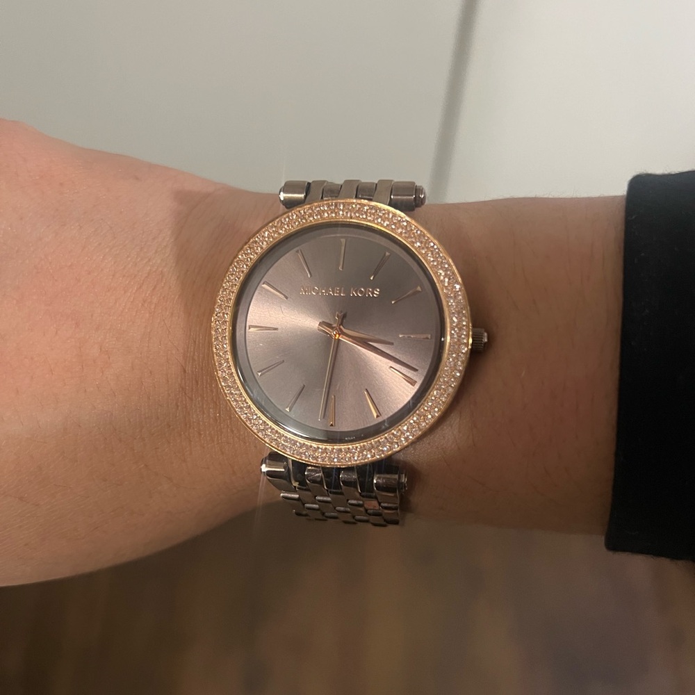 Michael Kors women watch - Picture 2 of 4